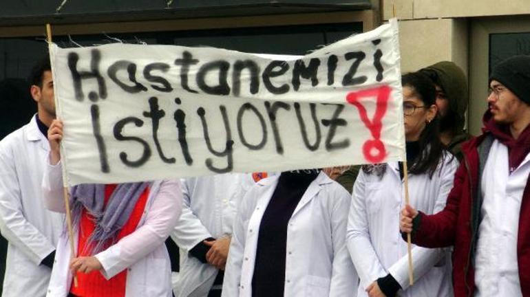 Veteriner Fakültesi öğrencileri hayvan hastanesi için eylem yaptı