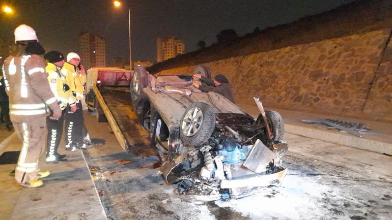 Başakşehirde otomobil bariyere çarptı, kopan demir parçası sürücünün vücuduna saplandı