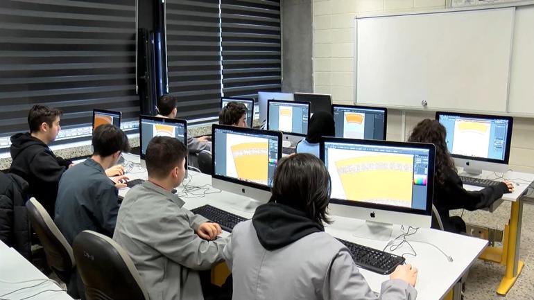 Meslek liselilerden depremzedeler için  karton bardak ve kâğıt havlu üretimi