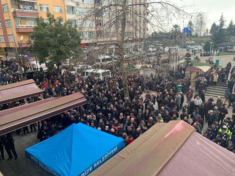 Deprem bölgesinde görevliyken şehit olan polis, son yolculuğuna uğurlandı