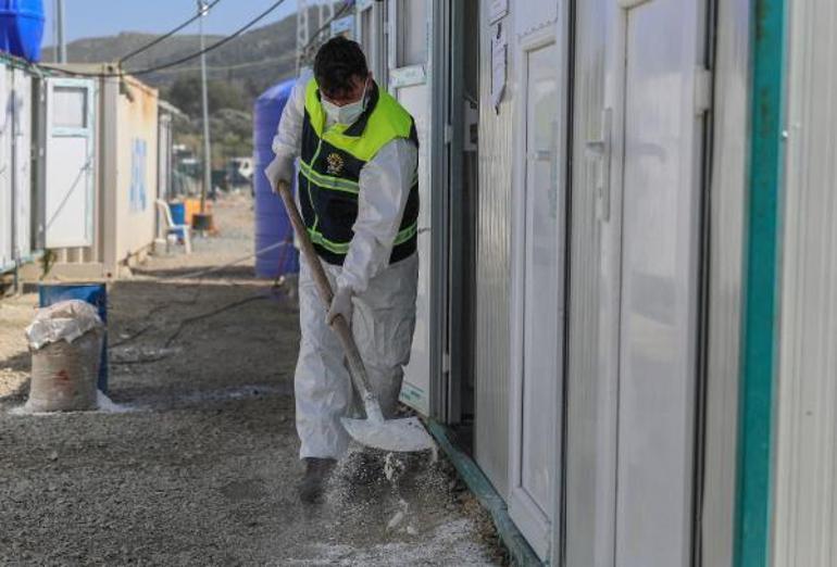 Hatayda sivrisineklere karşı ilaçlama