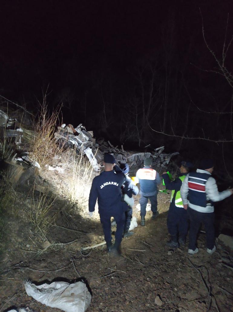 Malatyada kayısı yüklü kamyon şarampole devrildi: 7 ölü