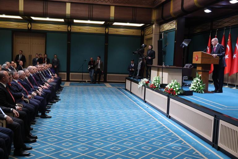 Cumhurbaşkanı Erdoğan, seçimlerin 14 Mayısta yenilenmesi kararını imzaladı