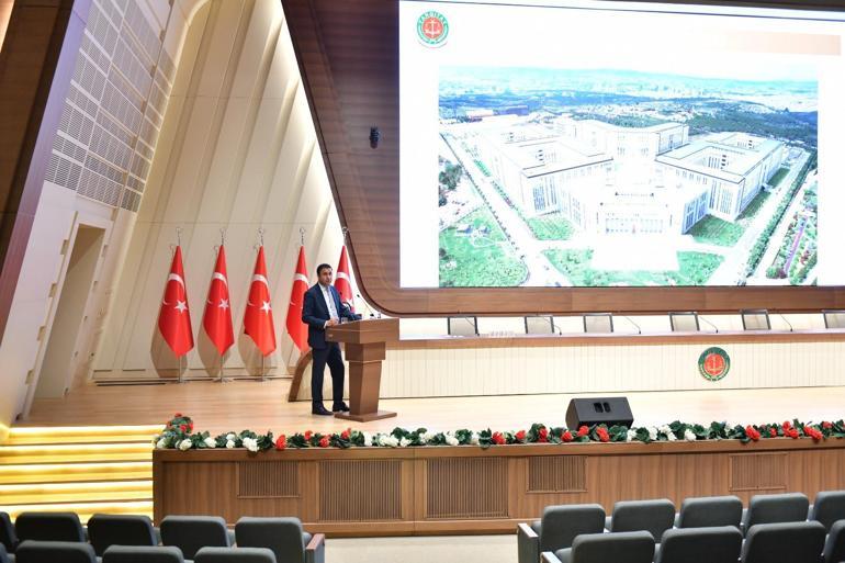 Yargıtay Başkanı Akarca, hakim ve savcı adaylarına yönelik seminere katıldı