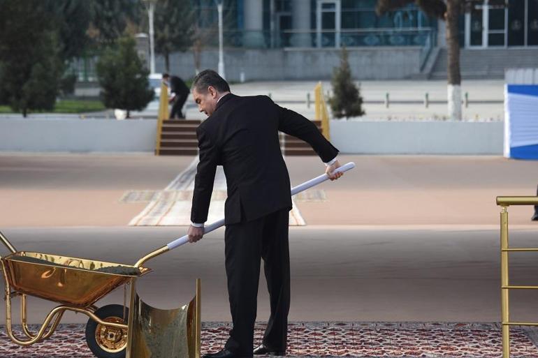 Çalık’tan Türkmenistan’da sağlık atağı: 3 hastanenin temeli atıldı