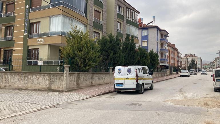 Annesini bıçaklayıp, kendini eve kilitlemişti; psikiyatri kliniğinde tedavi görecek