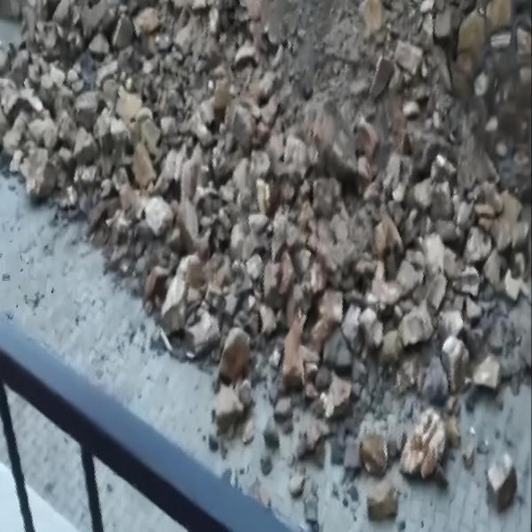 Elazığda yağış sonrası istinat duvarı çöktü