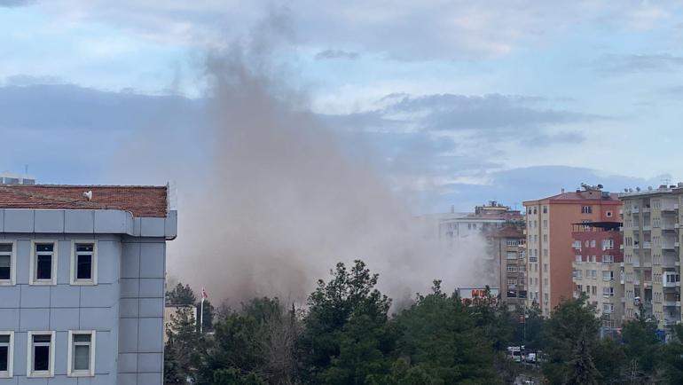 Galeria Sitesinin son bloku yıkım sırasında çöktü; o anlar kamerada