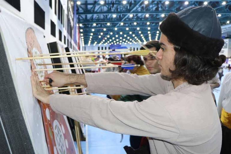 Geleneksel Türk Okçuluk Salon Türkiye Şampiyonasında sıralama atışları yapıldı