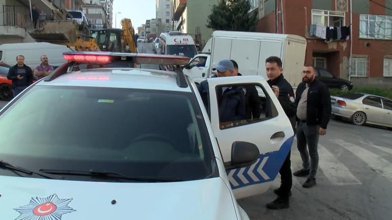 Maltepede ailesiyle birlikte oturduğu evi ateşe verdi