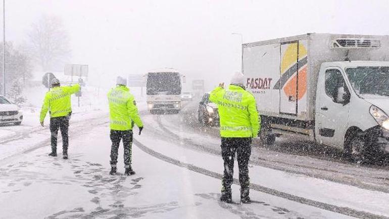 D-100 kara yolunun İstanbul istikameti trafiğe açıldı