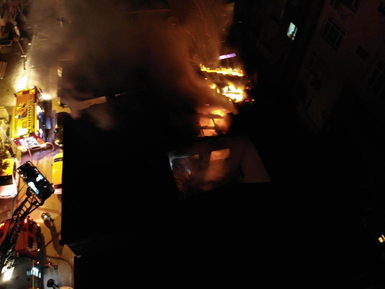 Avcılarda boşaltılan binada yangın: 1 yaralı