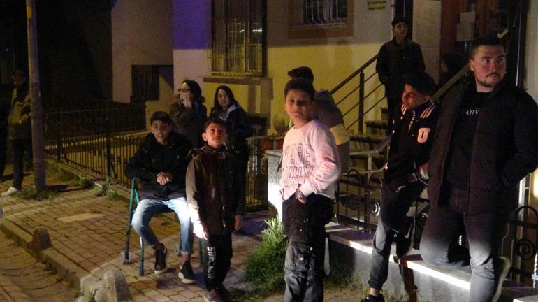 Avcılarda boşaltılan binada yangın: 1 yaralı