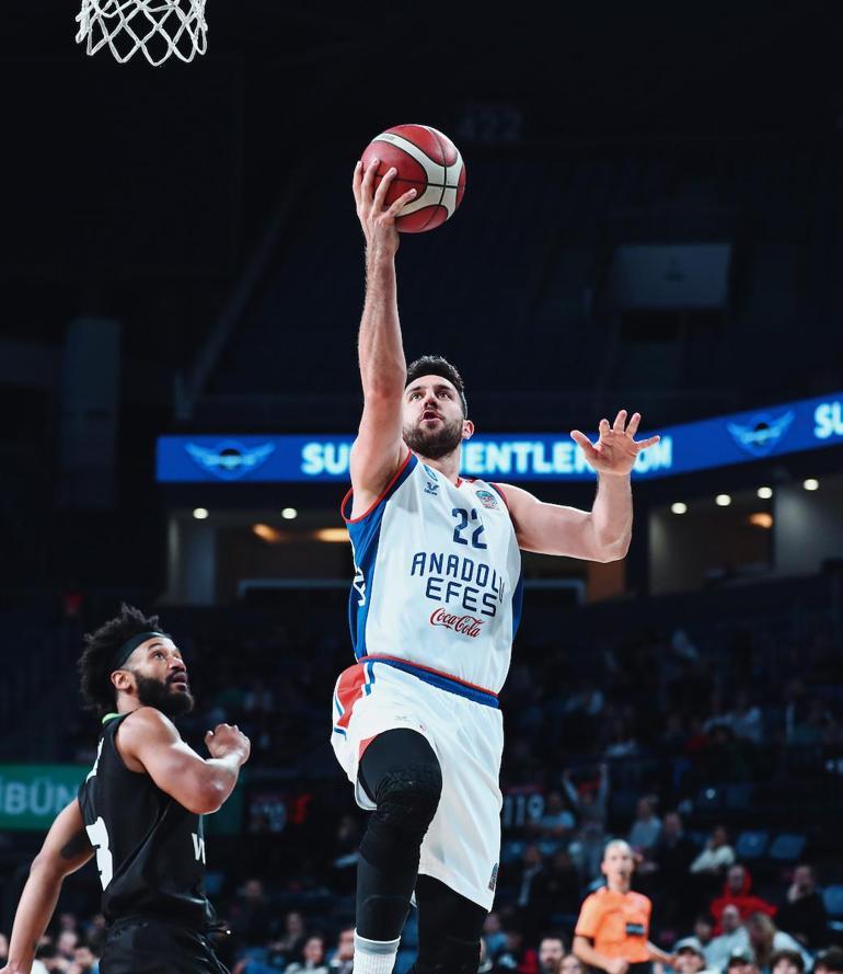 Anadolu Efes - Manisa BBSK: 78-69