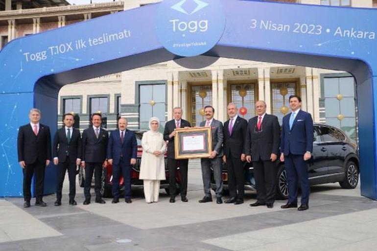 Cumhurbaşkanı Erdoğana Togg teslim edildi