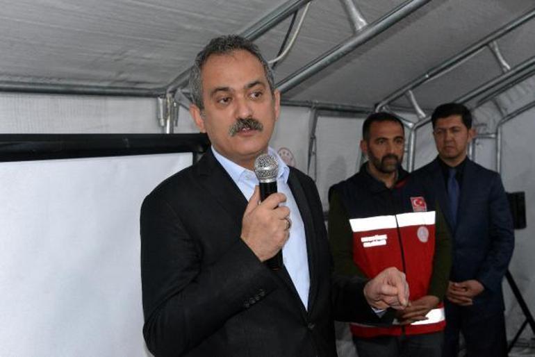 Bakan Özer: Deprem bölgesinin normalleşmesini eğitim üzerinden yapacağız