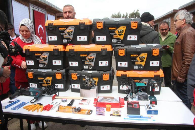 Kızılaydan, Hatayda mağdur esnafa malzeme desteği