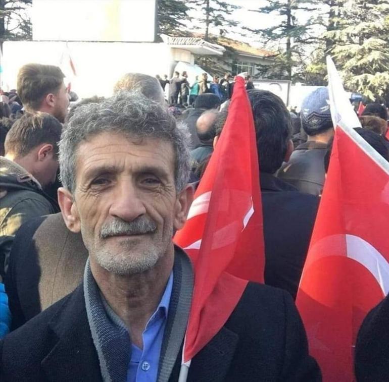 Gölete uçan hafif ticari araçtaki çift, hayatını kaybetti