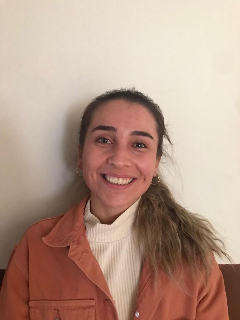 Üzerine kaya düşen otomobilde ölen öğretmenler son yolculuğuna uğurlanıyor