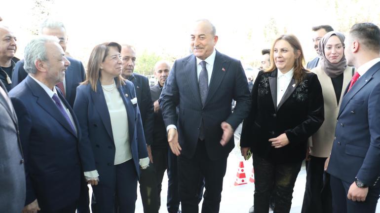 Bakan Çavuşoğlu: Mescid-i Aksada namaz kılmanın nesi provokasyon