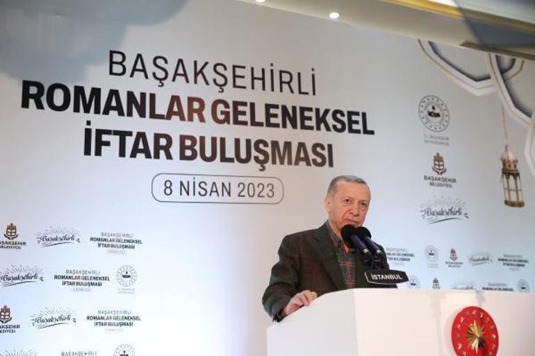 Erdoğan Başakşehirli romanlarla iftar yaptı