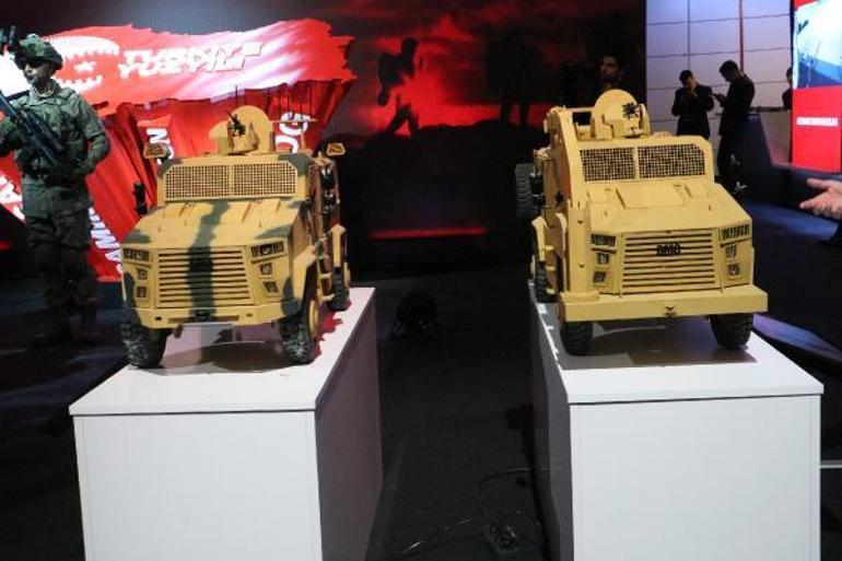 Bakan Akar Yüzyılın Gücü, Cesaretin Teknolojisi dijital gösterim merkezi’ni ziyaret etti