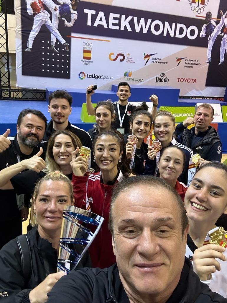 Milli tekvandocular 3 altın 2 bronz madalya kazandı