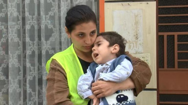 Bayrampaşada SMAlı bebeğin bağış kutusunu çaldı, hırsızı kovalayan anne kutuyu aldı