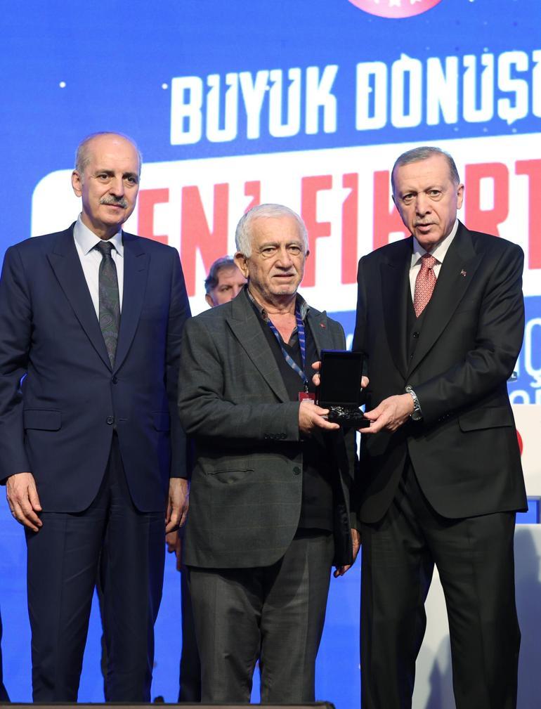 Cumhurbaşkanı Erdoğan Fikirtepede anahtar teslim ve temel atma törenine konuştu