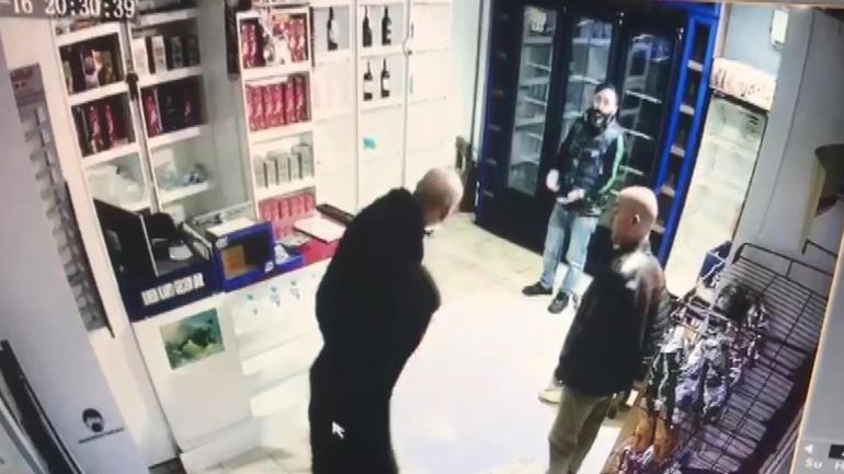 Eyüpsultanda tartıştığı eski ortağına silahla ateş edip kaçtı