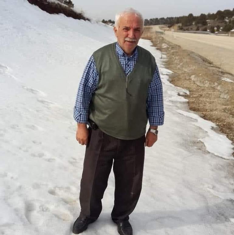 Mezarlık ziyaretine giderken otomobil çarpan baba öldü, oğlu ağır yaralı