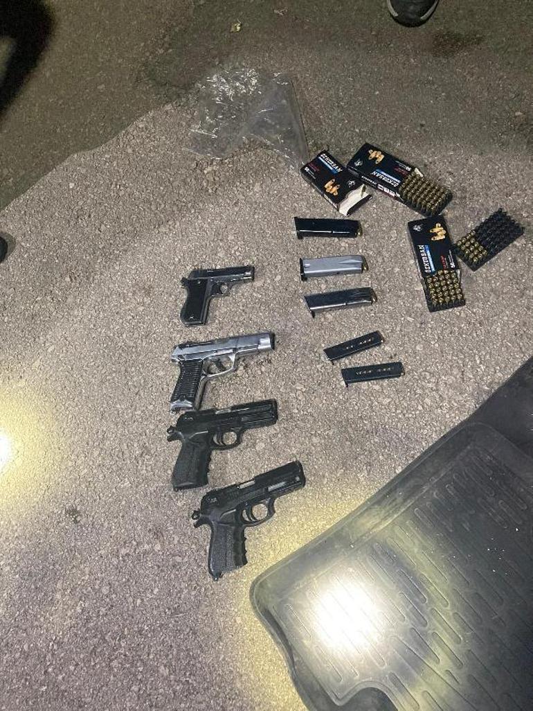 Suriyeden getirdikleri silahları, suç örgütlerine satıyorlarmış