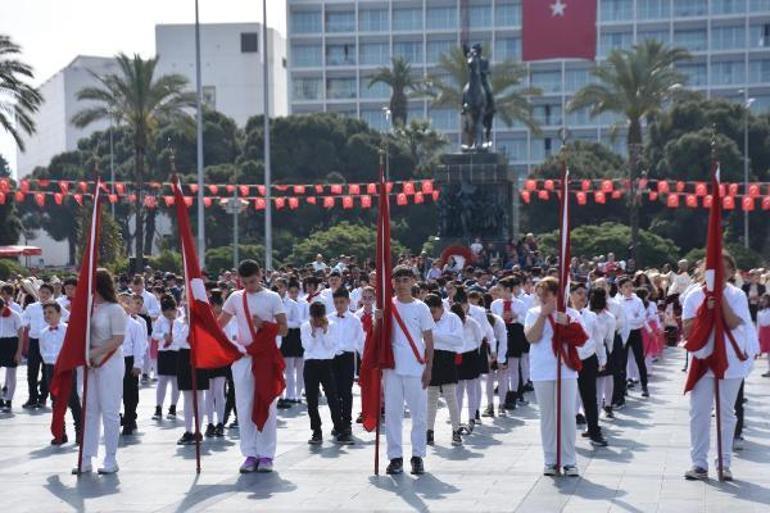 23 Nisan yurtta coşkuyla kutlandı