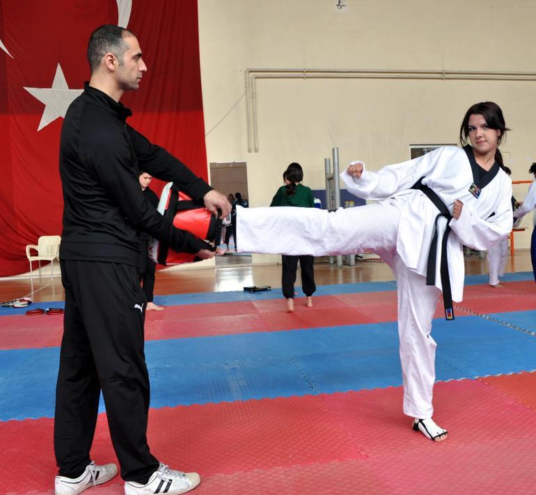 Malatyalı depremzede Hatice Sıla Bal: Tekvandoya devam edince psikolojim düzeldi