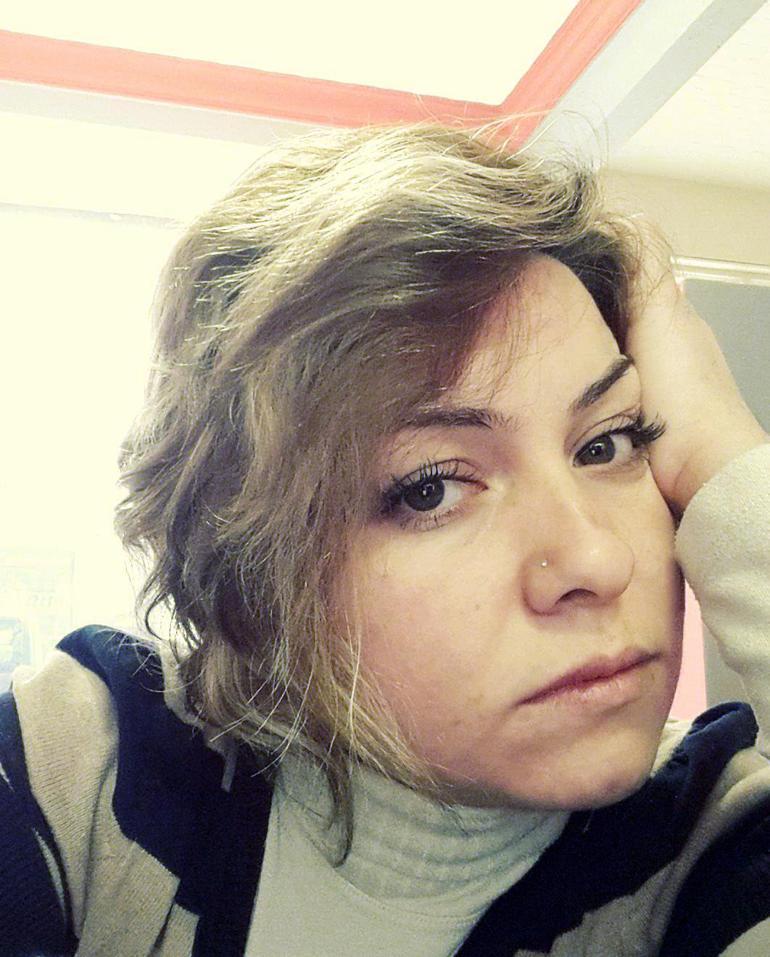 Avcılar’da binadan düşen beton parçaları nedeniyle ağır yaralanan kadın hayatını kaybetti