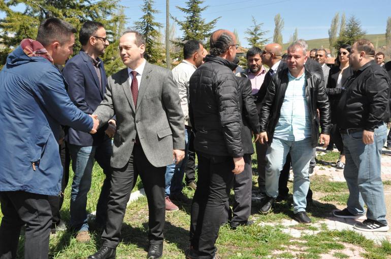 Bıçaklı saldırıda ölen veteriner hekim için anma