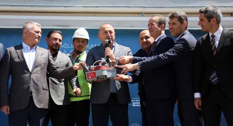 Bakan Çavuşoğlundan Sudan açıklaması: Hiç kimseyi geride bırakmayacağız