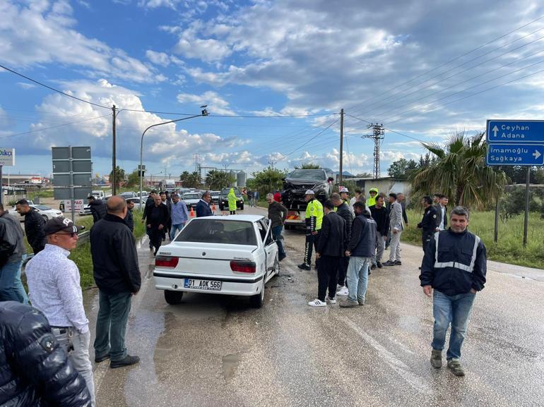 Adanada zincirleme kaza: 11 yaralı