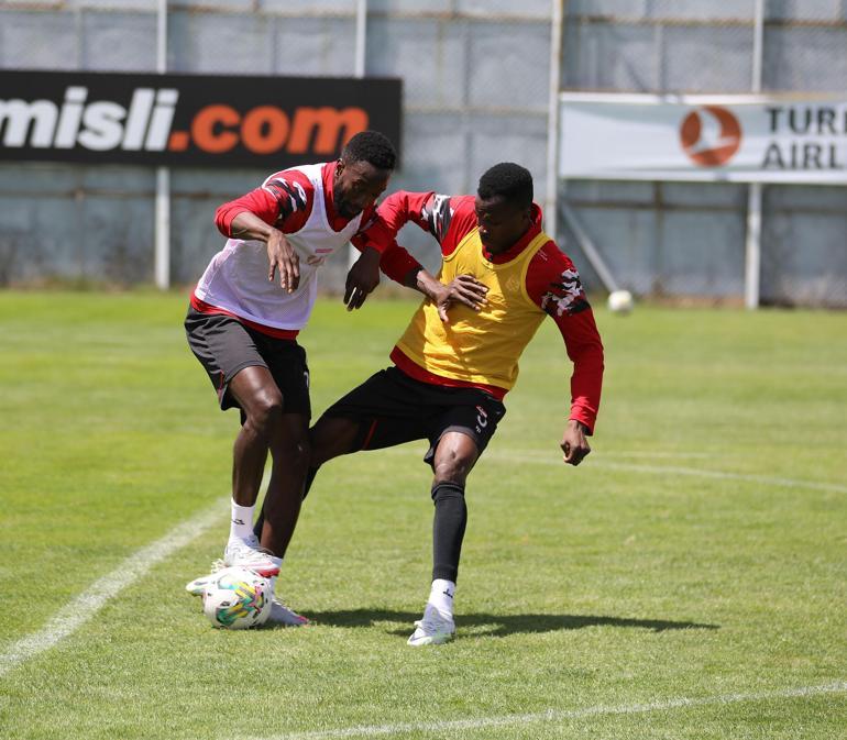 Sivasspor, Ümraniyespor maçı hazırlıklarına başladı