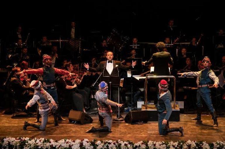 Tenor Murat Karahan, AKM sahnesinde konser verdi