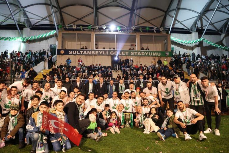 Sultanbeyli Belediyespor’da şampiyonluk kutlaması yapıldı