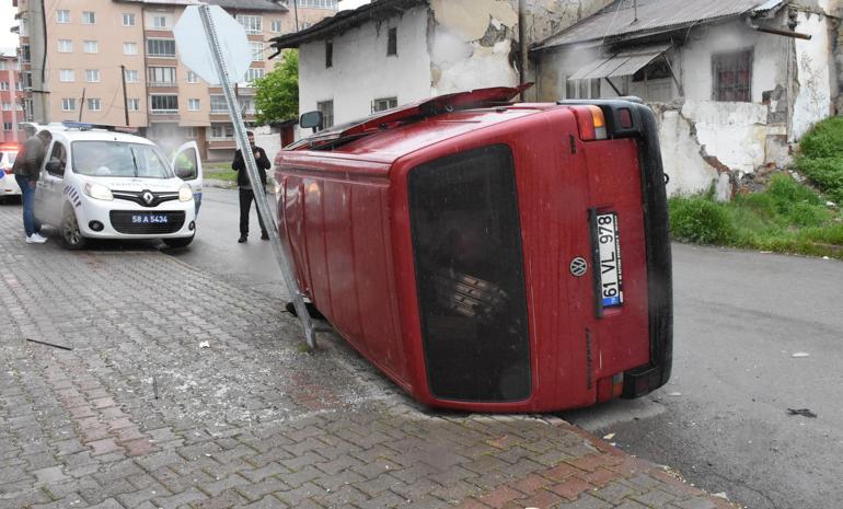Minibüsler çarpıştı; 5 yaralı