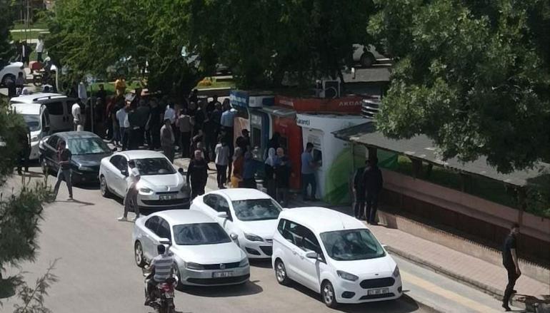 Adliye önündeki 1i asker 5 kişinin yaralandığı kavgada 20 şüpheli gözaltında