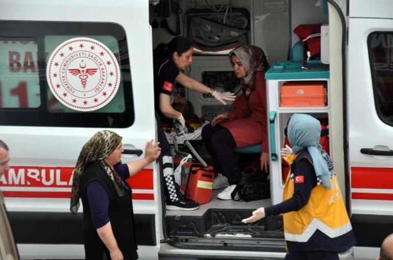 Karamanda iki otomobil çarpıştı: 1 ölü, 7 yaralı