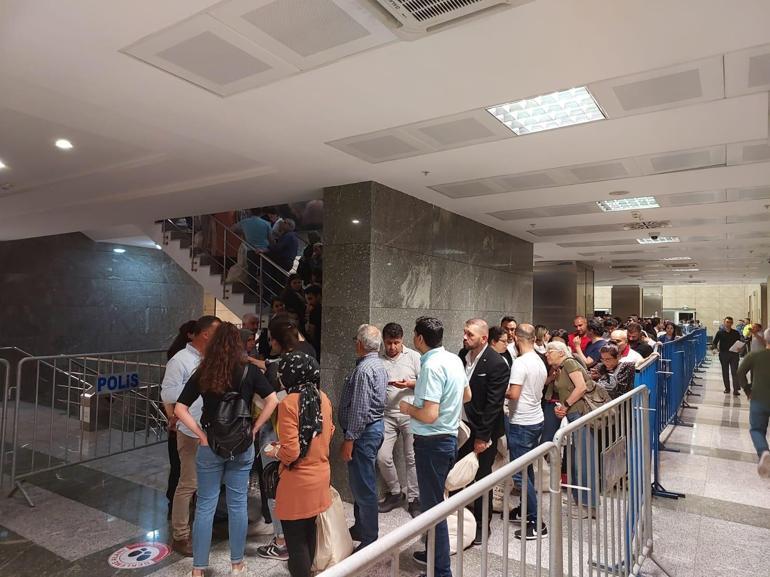 Antalyada kullanılan oylar seçim kurullarına getiriliyor