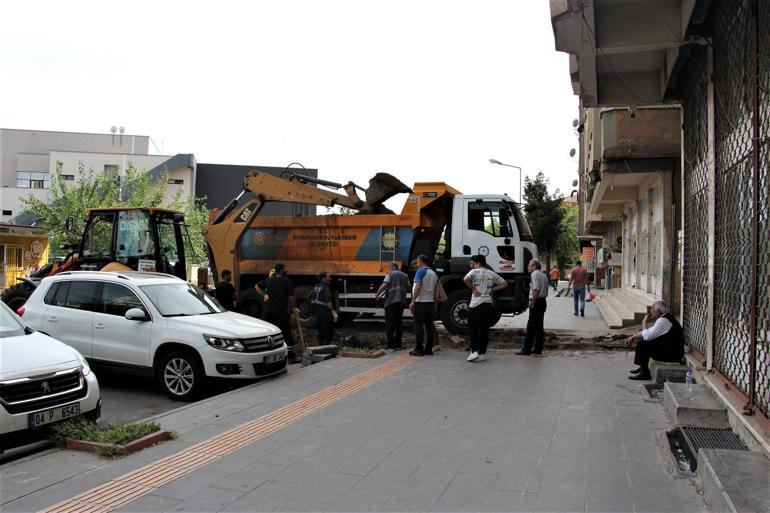Diyarbakır’da altyapı çalışması sırasında doğal gaz borusu patladı