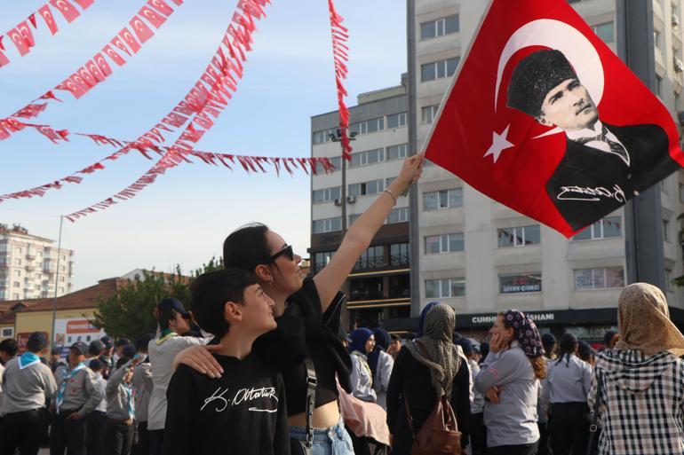 Samsunda 1919 metre bayrak yürüyüşü düzenlendi