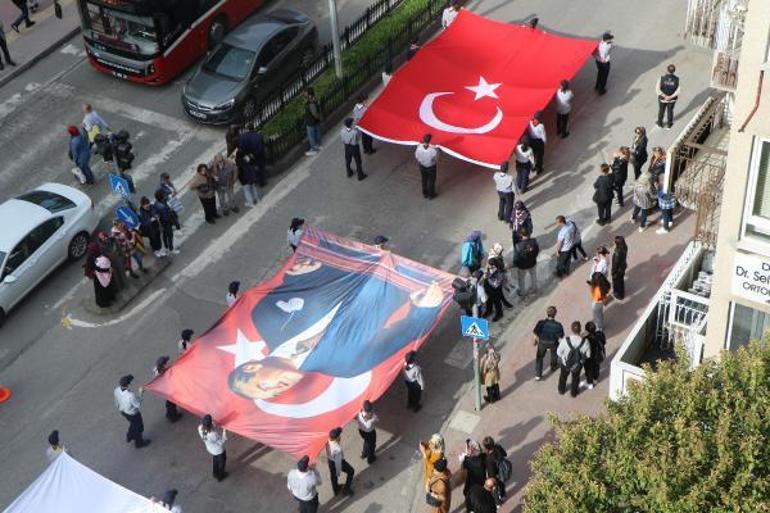 Samsunda 1919 metre bayrak yürüyüşü düzenlendi