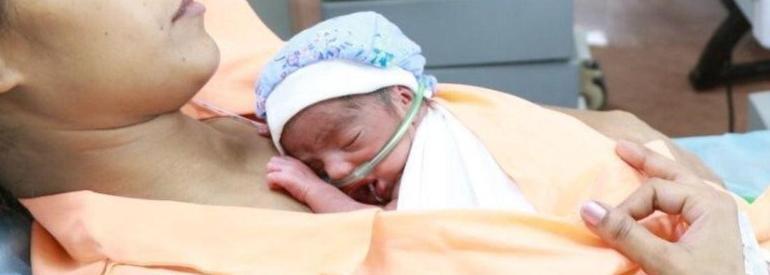 Ortalama kilonun altında ve prematüre bebeklere kanguru bakımı önerisi