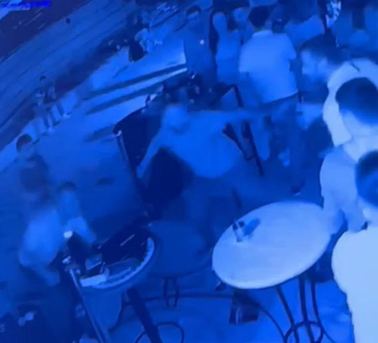 Gece kulübüne alınmamışlardı; 14 kişinin yaralandığı olayda 1 tutuklama